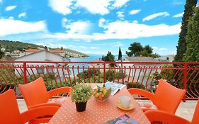 Apartment House Juretic - 50 M From The Beach
